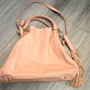 G.I.L.I. Blush Leather Shoulder Bag. Large. Detacheble Strap. Genuine Leather.